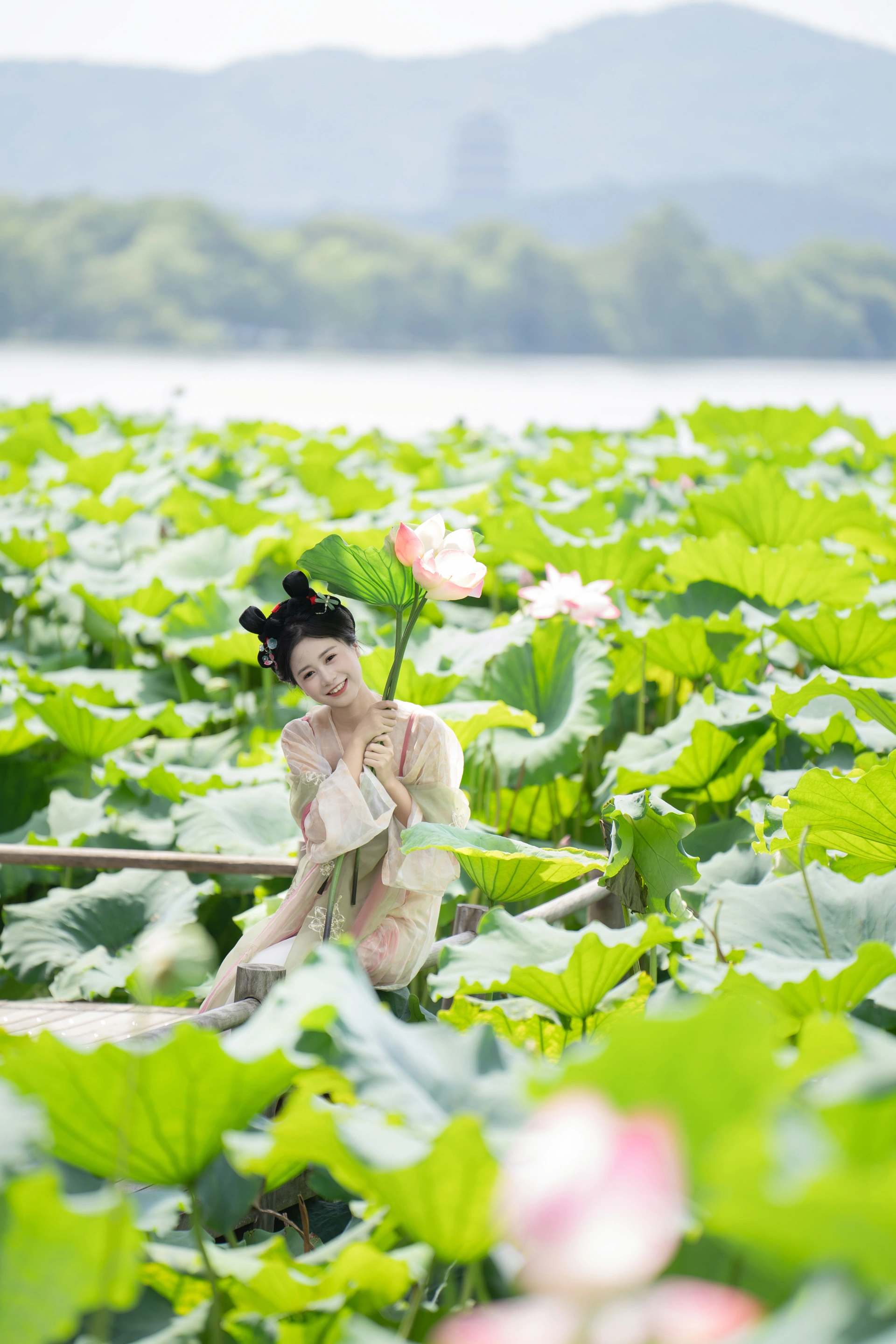 [YITUYU艺图语]2023.12.13 夏日限定荷花少女 橙子舒 2